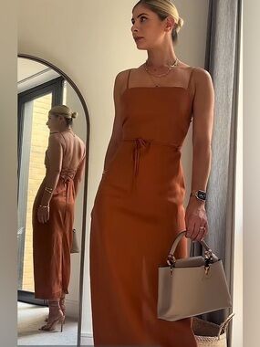 Zara Linen Midi Dress. Large